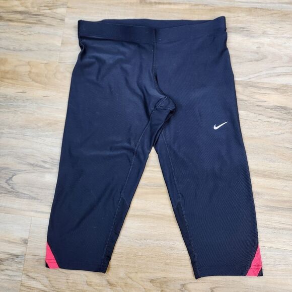 ☔️🔺️Nike Black & Coral Cropped Running Athletic Pants Small - Picture 2 of 12